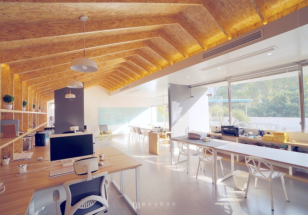 現(xiàn)代風格辦公室裝修設計