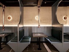 金屬與美食的碰撞——燒烤店裝修設(shè)計