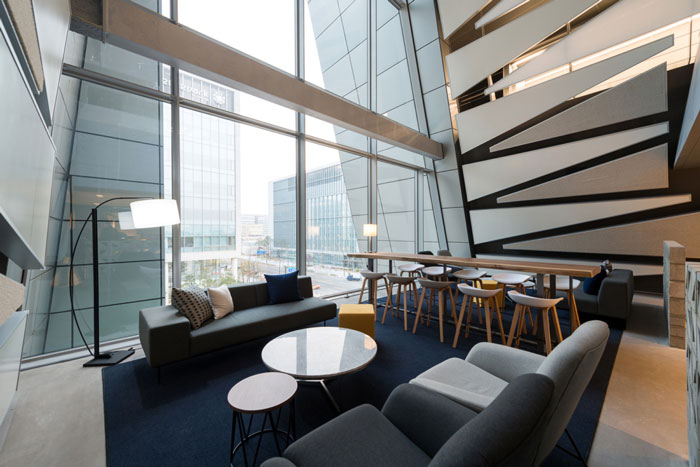 辦公室休息區(qū)如何裝修可以提高員工的積極性？